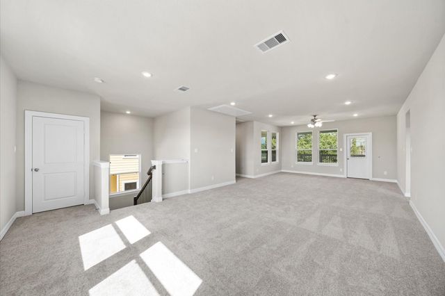 3905 Peacock Isle Drive, Dickinson, TX 77539