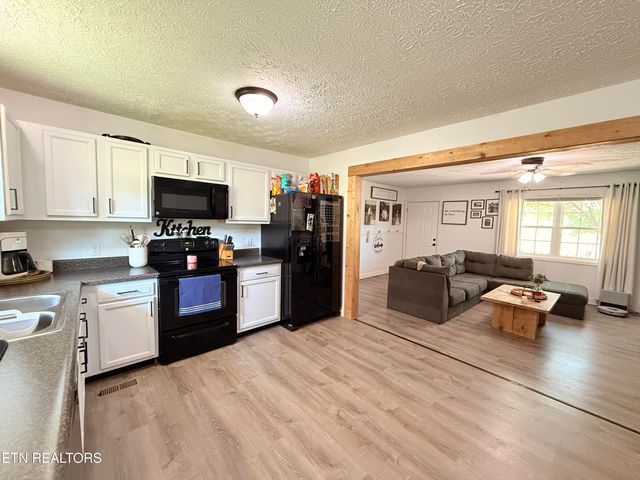 109 Bob White Drive, Tazewell, TN 37879