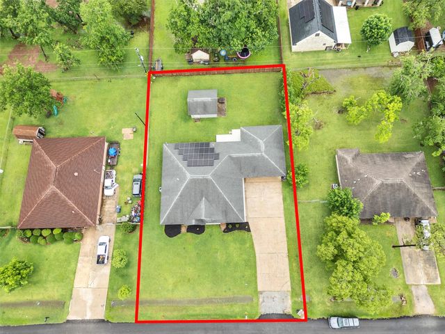 209 Schley Street, Richwood, TX 77531