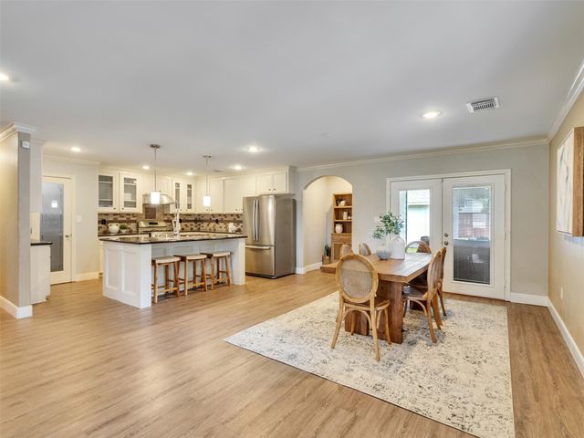 209 Schley Street, Richwood, TX 77531