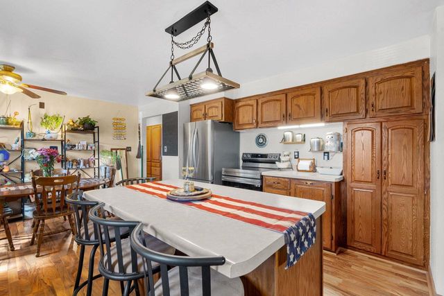 352 S JAMES STREET, Kimberly, WI 54136