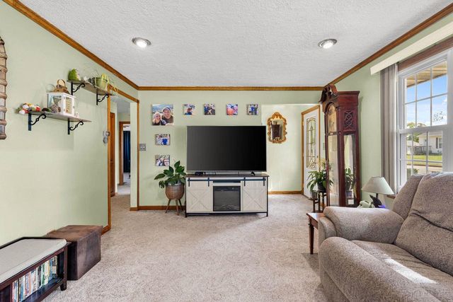 352 S JAMES STREET, Kimberly, WI 54136