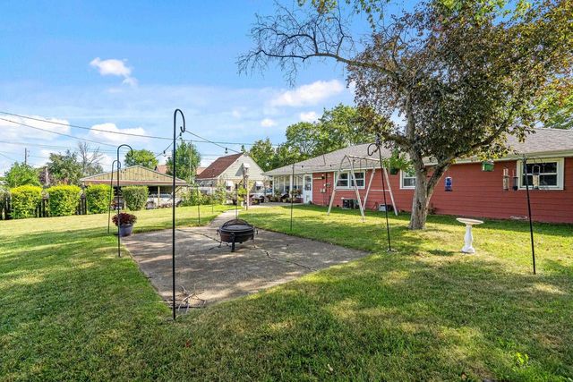 352 S JAMES STREET, Kimberly, WI 54136