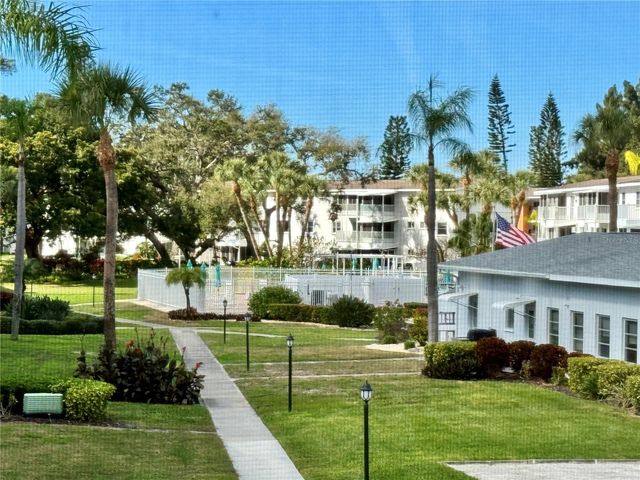 5906 GARDEN LANE A22, Bradenton, FL 34207