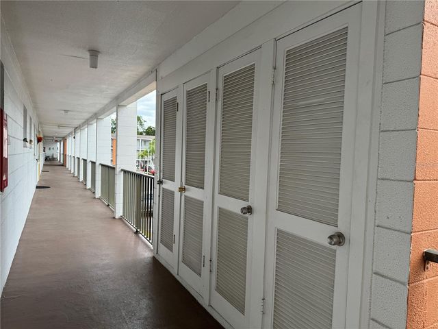 5906 GARDEN LANE A22, Bradenton, FL 34207