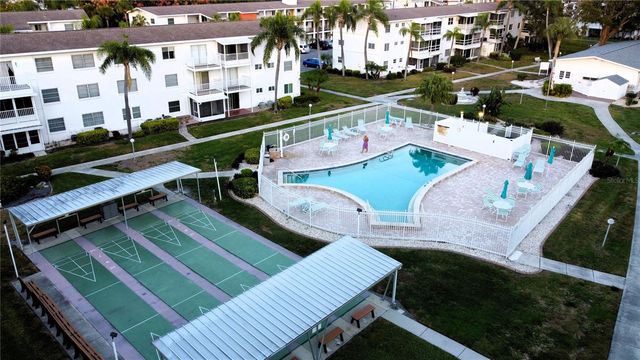 5906 GARDEN LANE A22, Bradenton, FL 34207