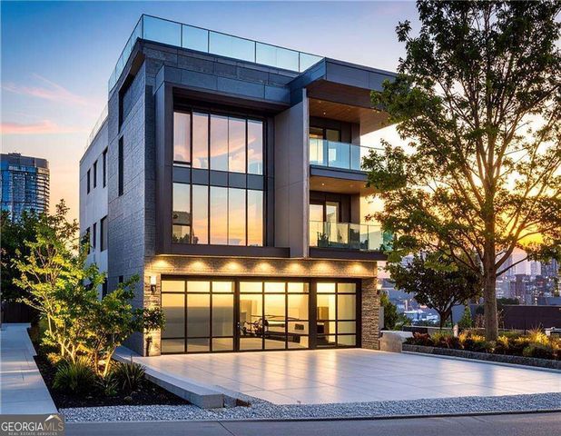 459 Paines Avenue NW, Atlanta, GA 30318