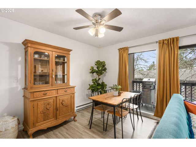 7538 Sw BARNES Rd H, Portland, OR 97225