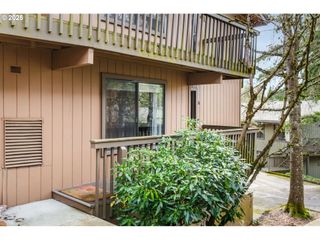 7538 Sw BARNES Rd H, Portland, OR 97225