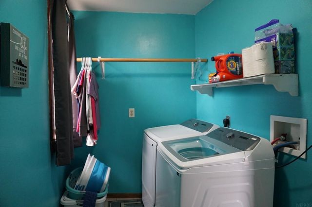 1420 Clark St Street, Charles City, IA 50616