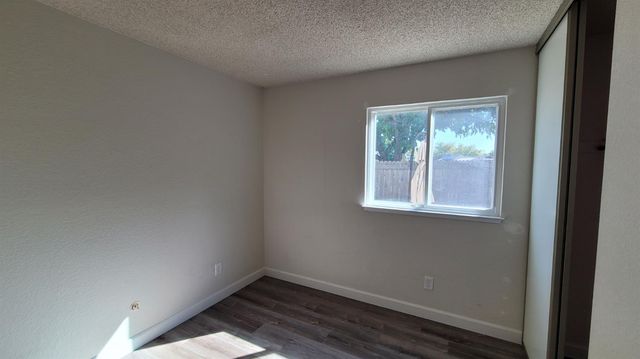 6637 Foxtail Ct, Sacramento, CA 95842