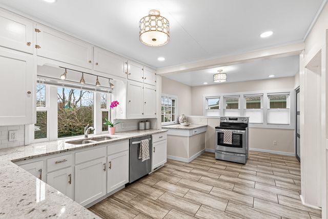 216 Central Avenue, Ashland, OR 97520