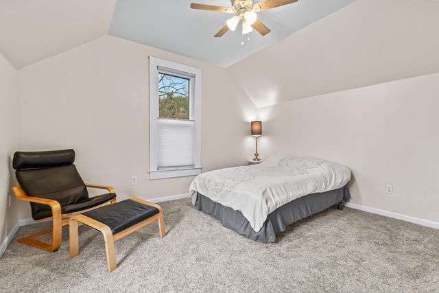 216 Central Avenue, Ashland, OR 97520