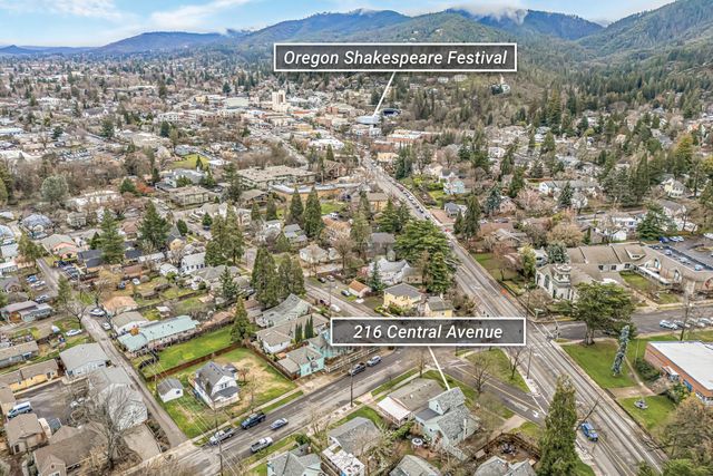 216 Central Avenue, Ashland, OR 97520