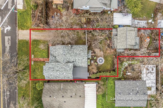 216 Central Avenue, Ashland, OR 97520