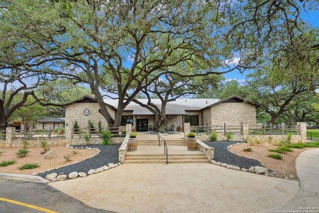 29755 No Le Hace, Boerne, TX 78015