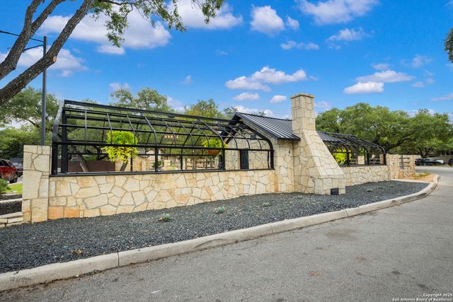 29755 No Le Hace, Boerne, TX 78015