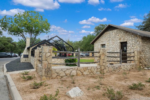 29755 No Le Hace, Boerne, TX 78015