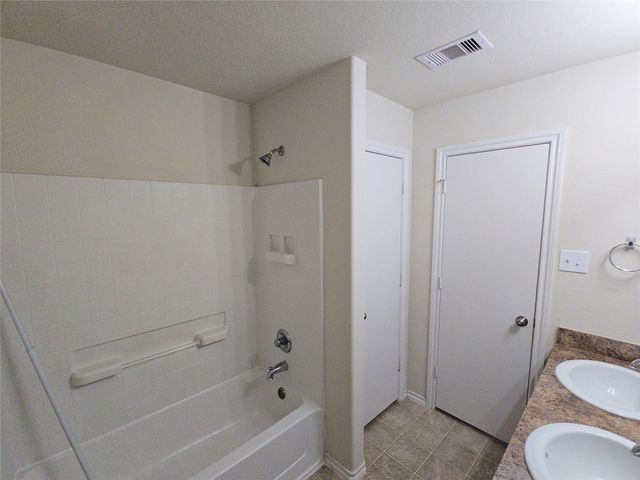 810 Lightningbug Lane, Conroe, TX 77301