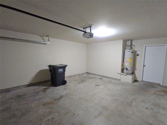 810 Lightningbug Lane, Conroe, TX 77301