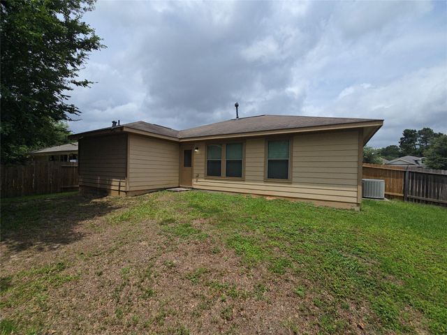 810 Lightningbug Lane, Conroe, TX 77301