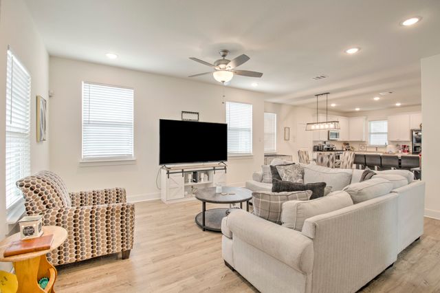 1371 Orange Blossom Court, Gainesville, TX 76240