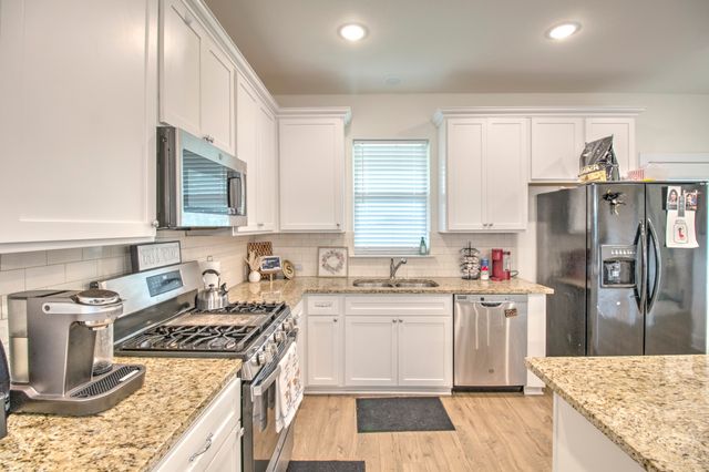 1371 Orange Blossom Court, Gainesville, TX 76240