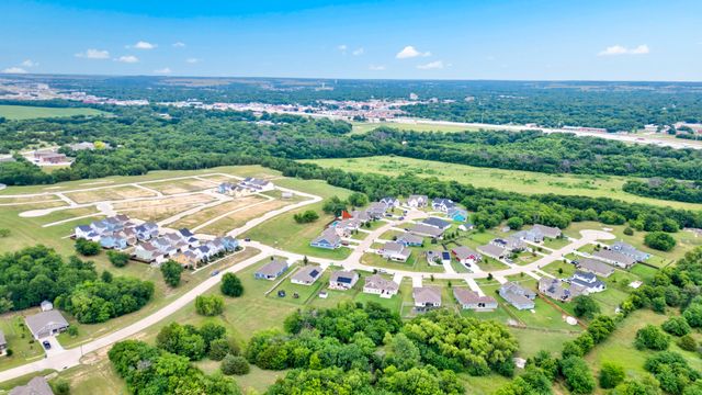 1371 Orange Blossom Court, Gainesville, TX 76240