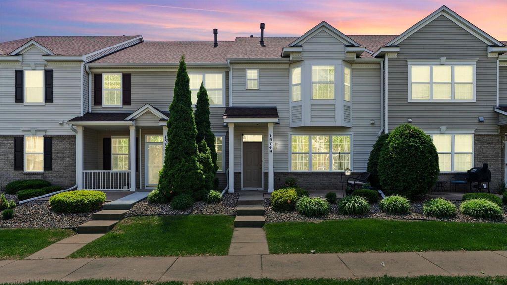 13749 Atrium Avenue 2303, Rosemount, MN 55068