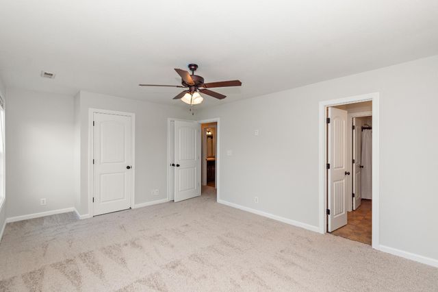 552 Magnolia Dr, Clarksville, TN 37042