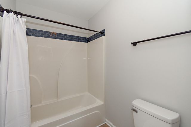 552 Magnolia Dr, Clarksville, TN 37042