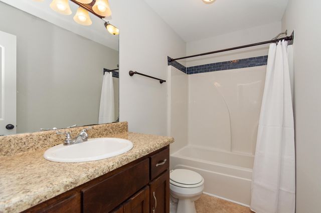 552 Magnolia Dr, Clarksville, TN 37042