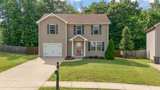552 Magnolia Dr, Clarksville, TN 37042