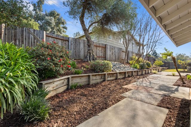 7825 Greenridge Way, Fair Oaks, CA 95628