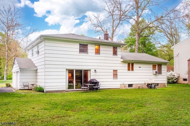 25 Robbins Ave, Berkeley Heights Twp., NJ 07922
