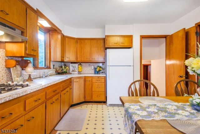 25 Robbins Ave, Berkeley Heights Twp., NJ 07922