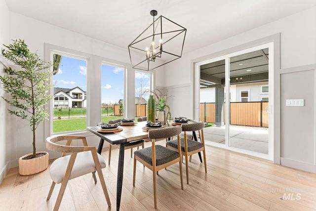 6792 Saddle Bred Way, Star, ID 83669