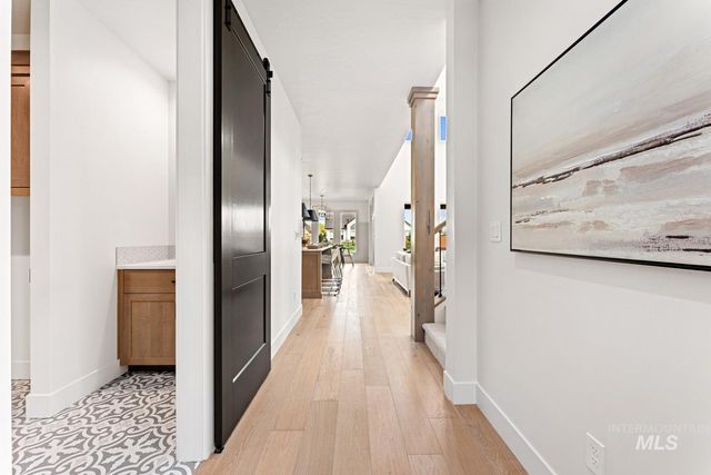 6792 Saddle Bred Way, Star, ID 83669