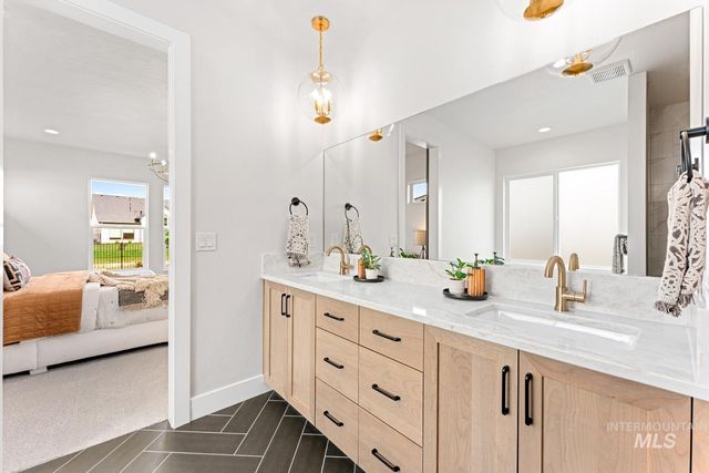 6792 Saddle Bred Way, Star, ID 83669