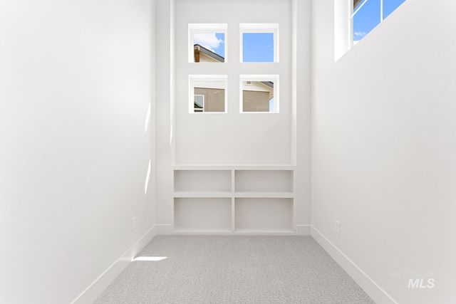 6792 Saddle Bred Way, Star, ID 83669