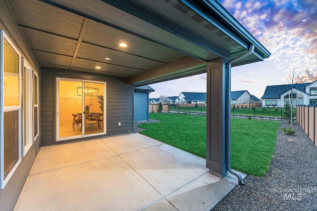 6792 Saddle Bred Way, Star, ID 83669