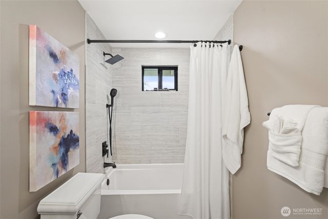 12527 Huckleberry Lane, Arlington, WA 98223