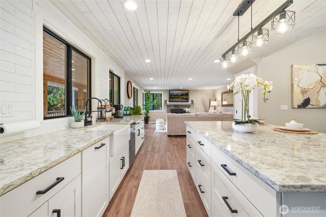 12527 Huckleberry Lane, Arlington, WA 98223