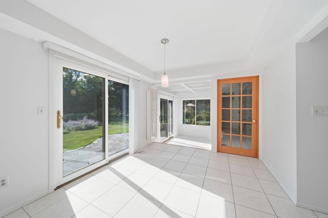 5685 E Silo Ridge Drive, Pittsfield Charter Twp, MI 48108