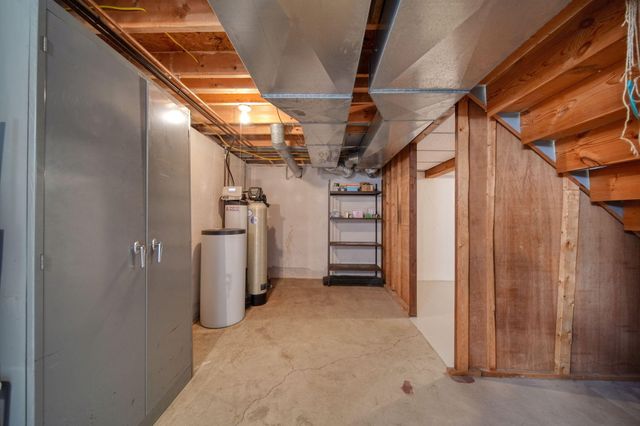5685 E Silo Ridge Drive, Pittsfield Charter Twp, MI 48108