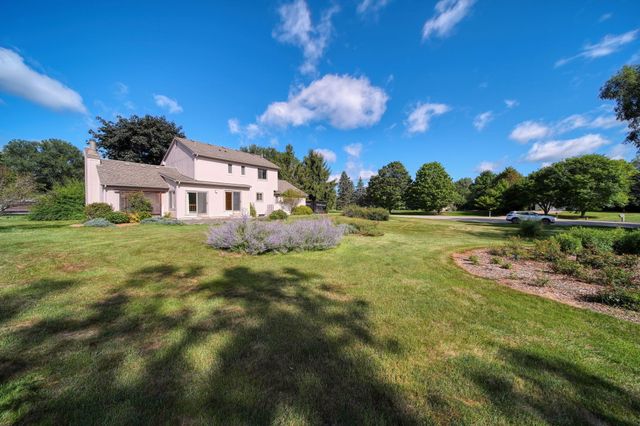 5685 E Silo Ridge Drive, Pittsfield Charter Twp, MI 48108