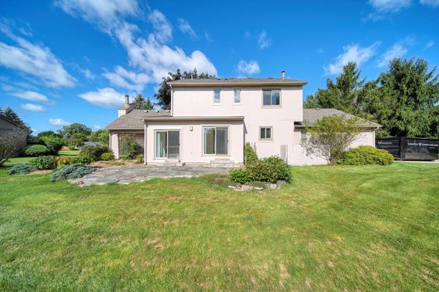 5685 E Silo Ridge Drive, Pittsfield Charter Twp, MI 48108