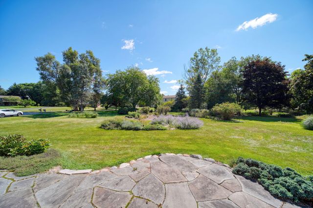 5685 E Silo Ridge Drive, Pittsfield Charter Twp, MI 48108