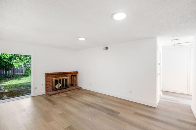 7537 Stoneridge Way, Citrus Heights, CA 95621