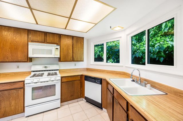 7537 Stoneridge Way, Citrus Heights, CA 95621